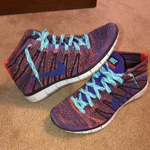 Nike Flyknit Chukka Sneaker Women’s size 8.5